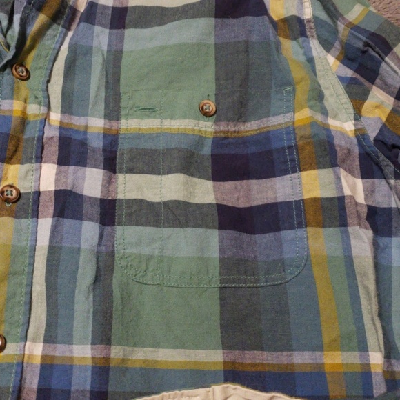 Men's Green button down - Picture 2 of 3